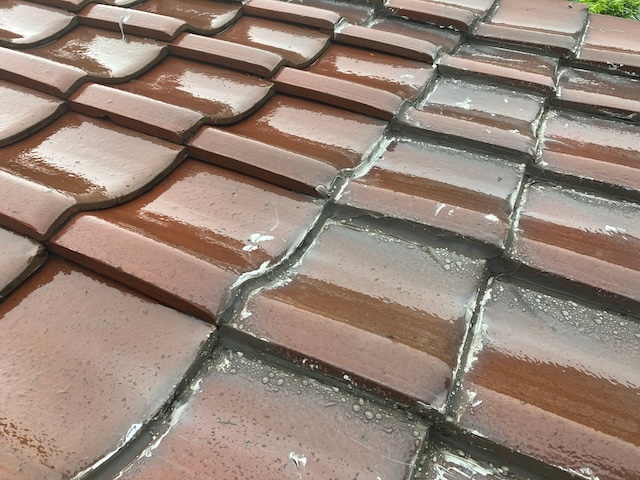 ラバーロックされた瓦・別角度